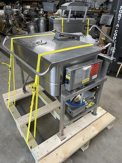 Used Groan Commercial Manual Tilting Braising Pan NHFP-4-9