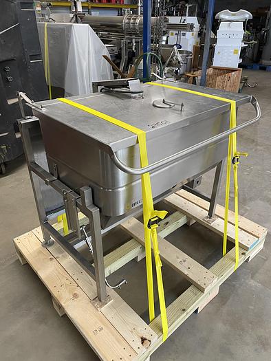 Used Groan Commercial Manual Tilting Braising Pan NHFP-4-9