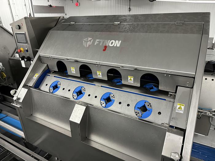 Used 2017 JBT FINTON Sweet Bell Pepper Coreing Machine 2016115/320