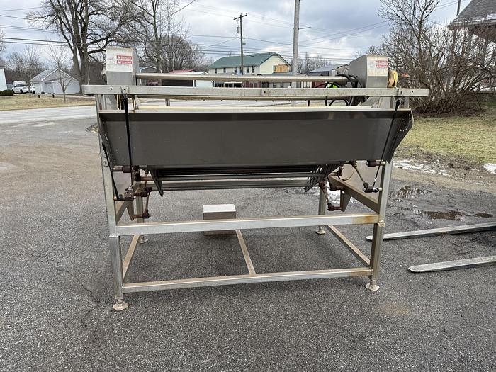 Used Grove Dale Corporation Shufflo Feeder 60"