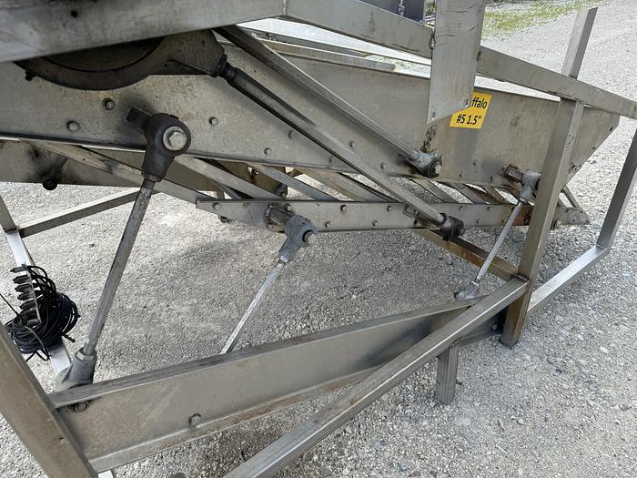 Used Magnuson Engineering Shufflo Feeder and Slicer 54" Wide