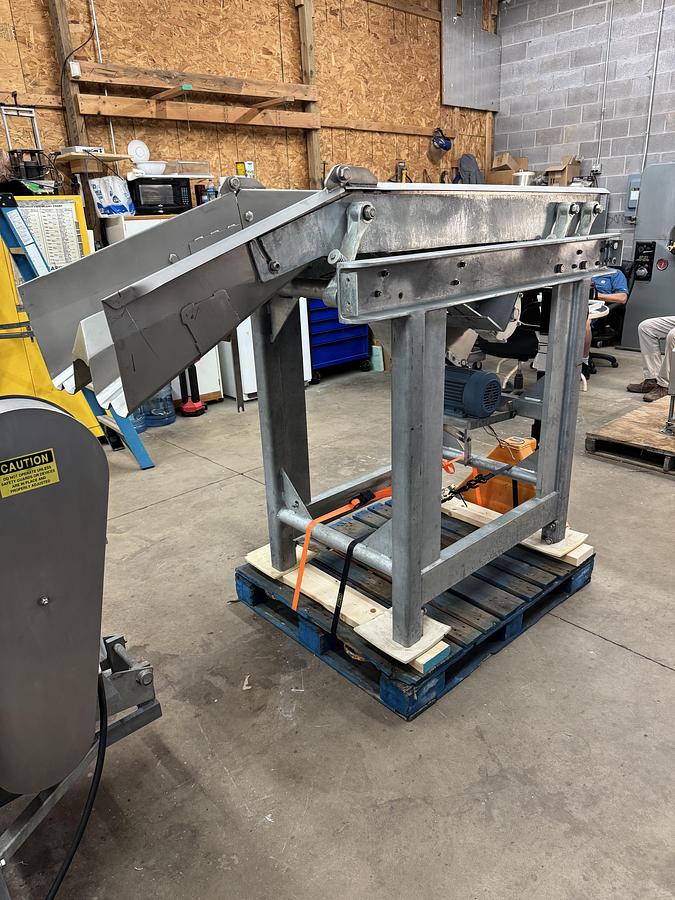 Used 2015 A&K Development Company Sweet Corn Husker Series II