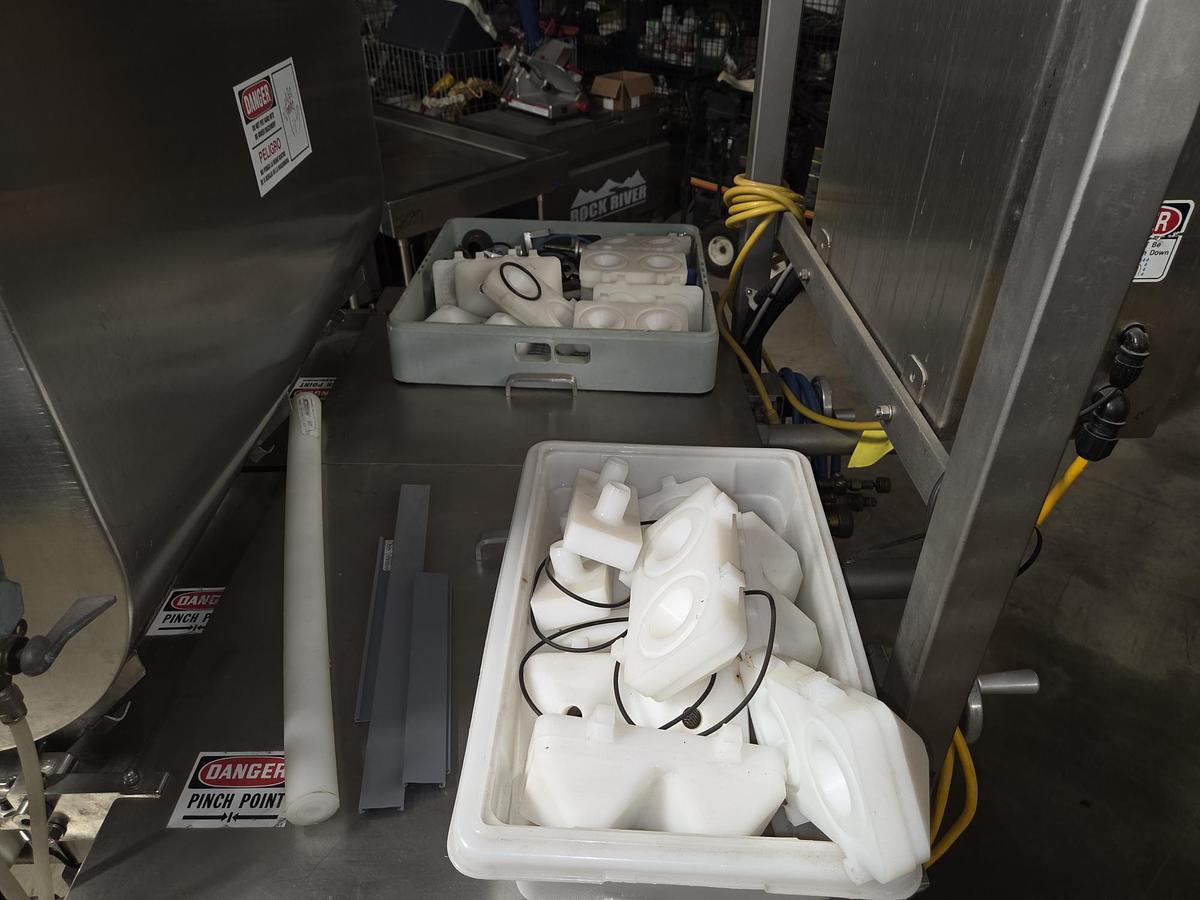 Used Hinds-Bock Piston Portioner 12-P-08