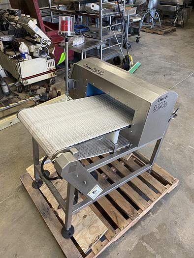 Used LOMA Systems Metal Detector IQ3