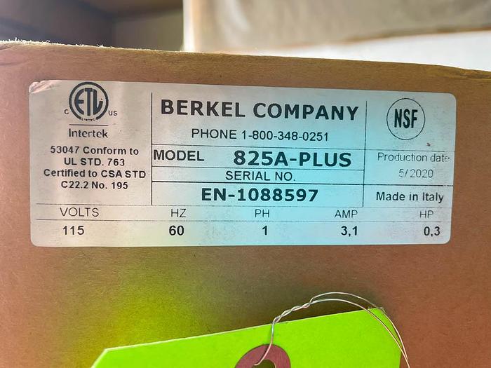 Used 2020 BERKEL Equipment BERKEL 825A Plus Manual Gravity Feed Meat Slicer