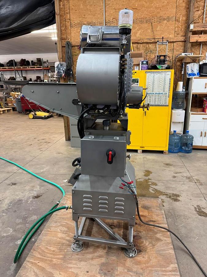 Used 2015 A&K Development Company Hand Feed Sweet Corn Power Cutter