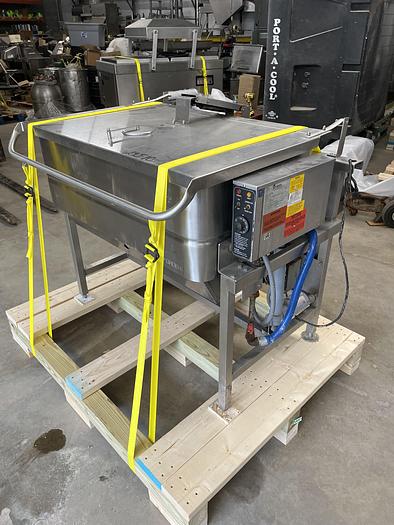 Used Groan Commercial Tilting Braising Pan DHFP/E