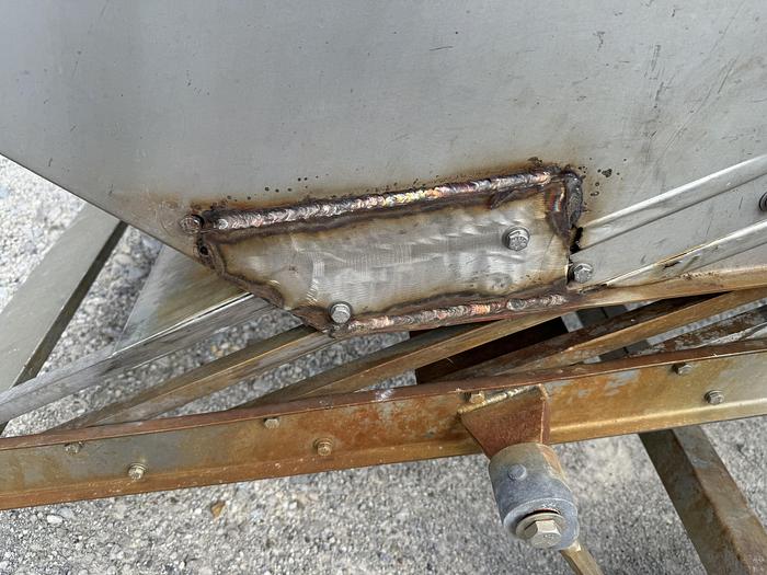 Used Magnuson Engineering Shufflo Feeder and Slicer 54" Wide