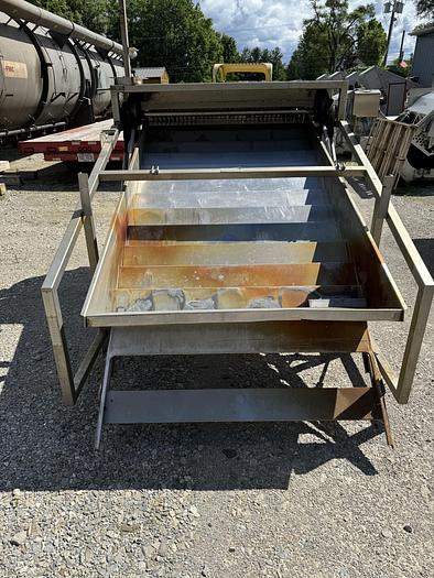 Used Magnuson Corporation Shufflo Feeder and Slicer 54" Wide