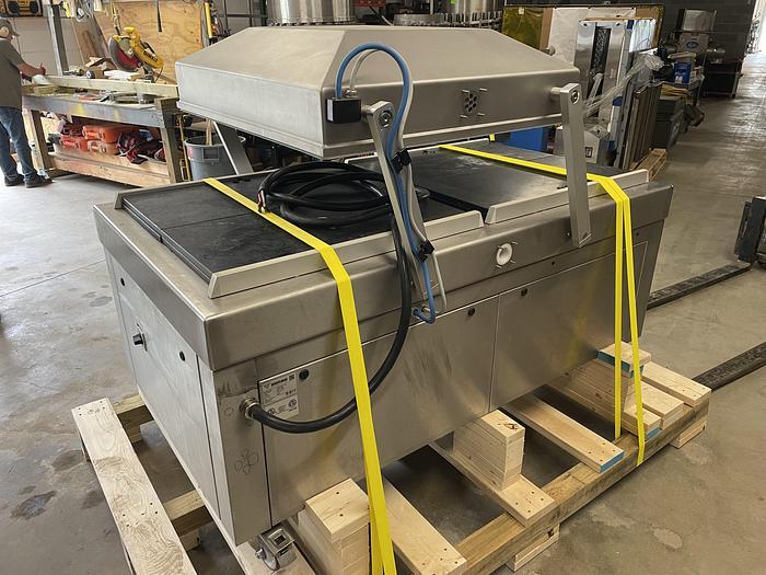 Used 2022 Hollymatic  Polar 2-85 Dual Chamber Vacume Sealer