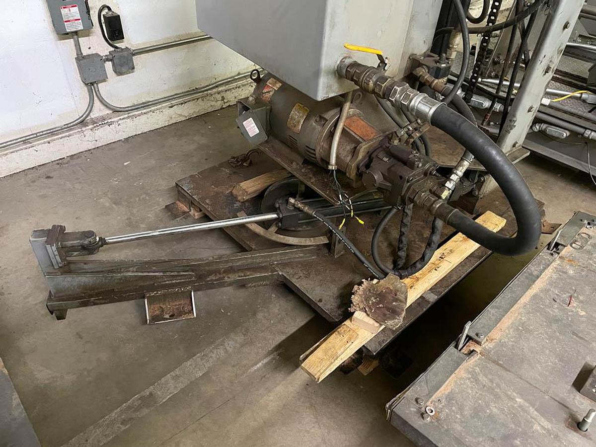 High speed bright can Whallon palletizer