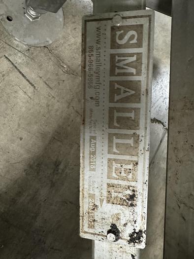 Used 2001 Samlley Vibratory Conveyor