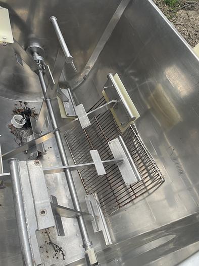 Used Sani Tanks Aggitated Mixer Hopper