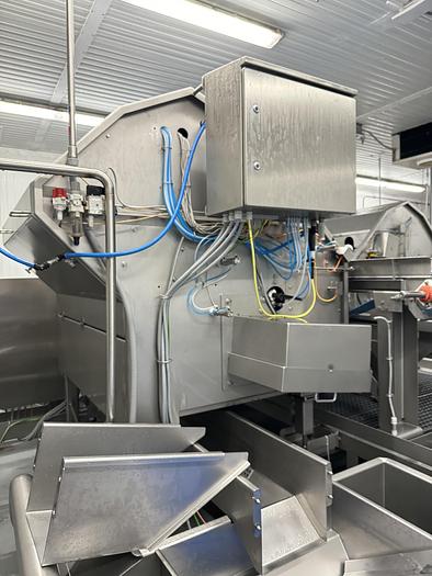 Used 2017 JBT FINTON Sweet Bell Pepper Coreing Machine 2016115/320