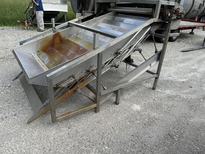 Used Magnuson Engineering Shufflo Feeder and Slicer 54" Wide