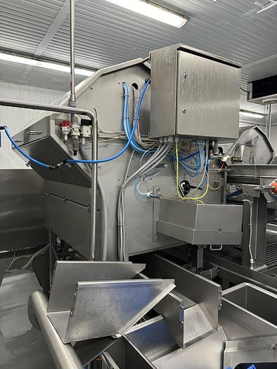 Used 2017 JBT FINTON Sweet Bell Pepper Coreing Machine 2016115/320