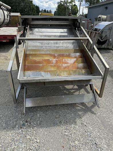 Used Magnuson Engineering Shufflo Feeder and Slicer 54" Wide