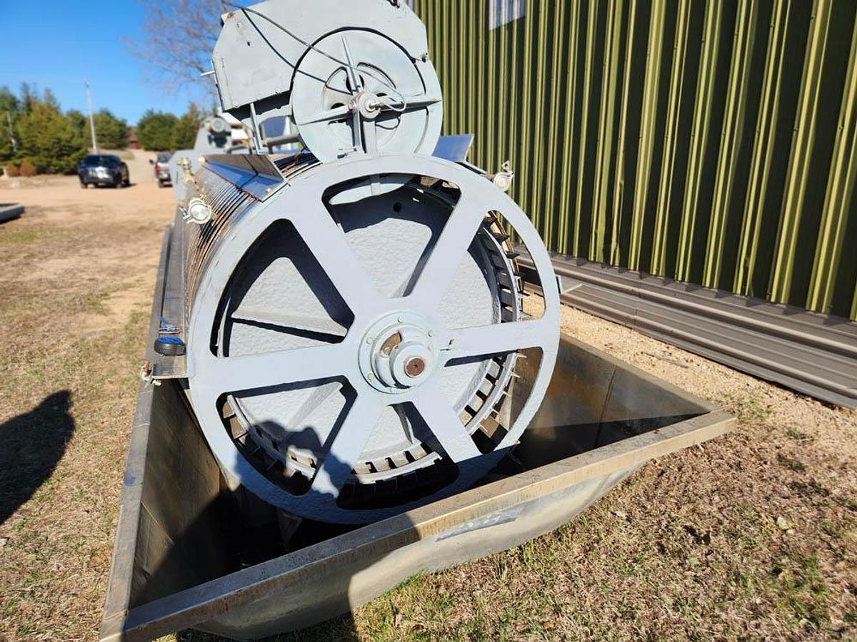 Used FMC 300 X 407 Atmospheric Open Reel Cooler