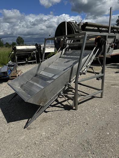 Used Magnuson Engineering Shufflo Feeder and Slicer 54" Wide