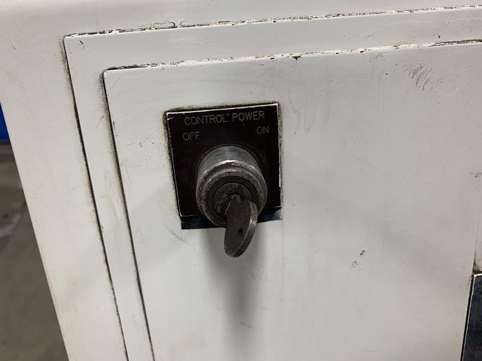 Used FANUC M6iB 6 AXIS CNC ROBOT WITH RJ3iB CONTROLLER