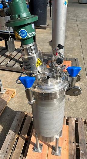 Used Tank, 7 Gallon, 316L Stainless steel, 30 PSI, FV, Holloway #S744744