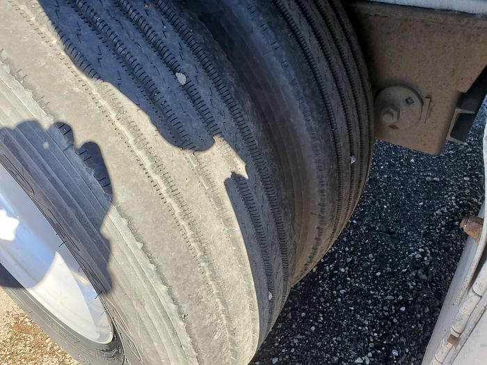 Used 2000 Ravens 48' x 96" Flatbed Trailer