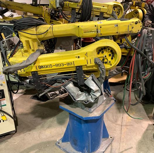 Used FANUC ARCMATE 120iC/10L 6 AXIS CNC MIG WELDING ROBOT WITH R30iA CONTROLLER