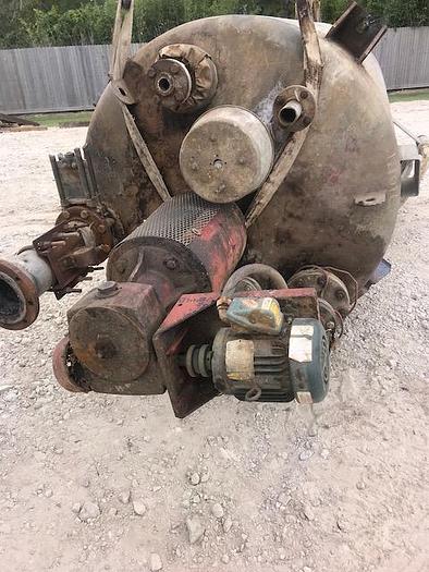 Used Used Kopetz Manufacturing approximately 1,500 gallon 316L stainless steel vertical mix tank