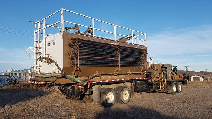 Used 2000 WELCAN 4 Axle Carrier Style Oilfield Pump / Kill Truck
