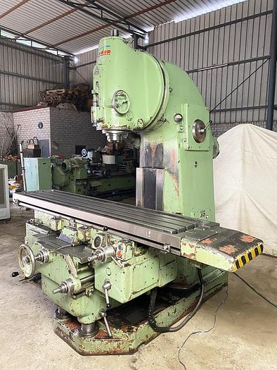 Used TOS FA5V Vertical Milling Machine