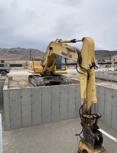 Used 2011 Komatsu PC160LC-8