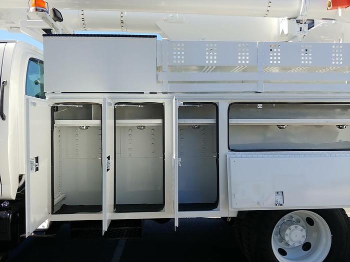 Used Altec AM855 60ft Over-center Bucket Boom on 2009 Chevrolet C8500 Utility Truck - 09489