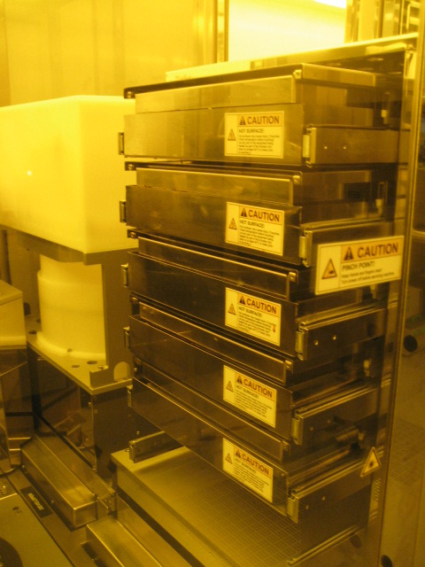 Used Suss Microtec ACS 800 Coater Developer