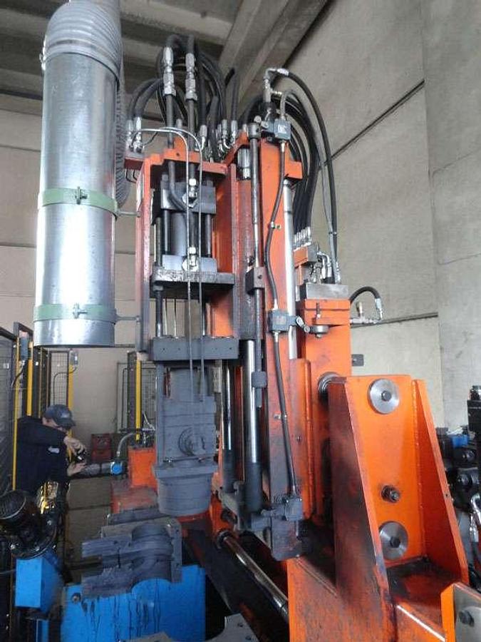 Usato P5M/S1 Lineare con attrezzatura superiore