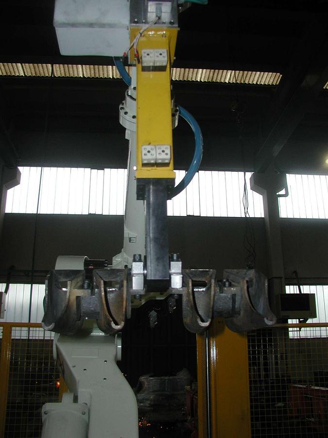 Used Gravity island for aluminum castings in side casting