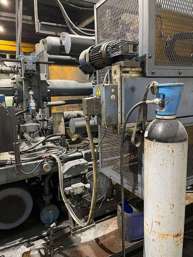 Used COLOSIO 420 Ton Injection Molding Cell.