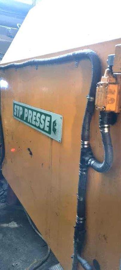 Usato PRESSOFUSIONE CAMERA FREDDA STP 400 Tons