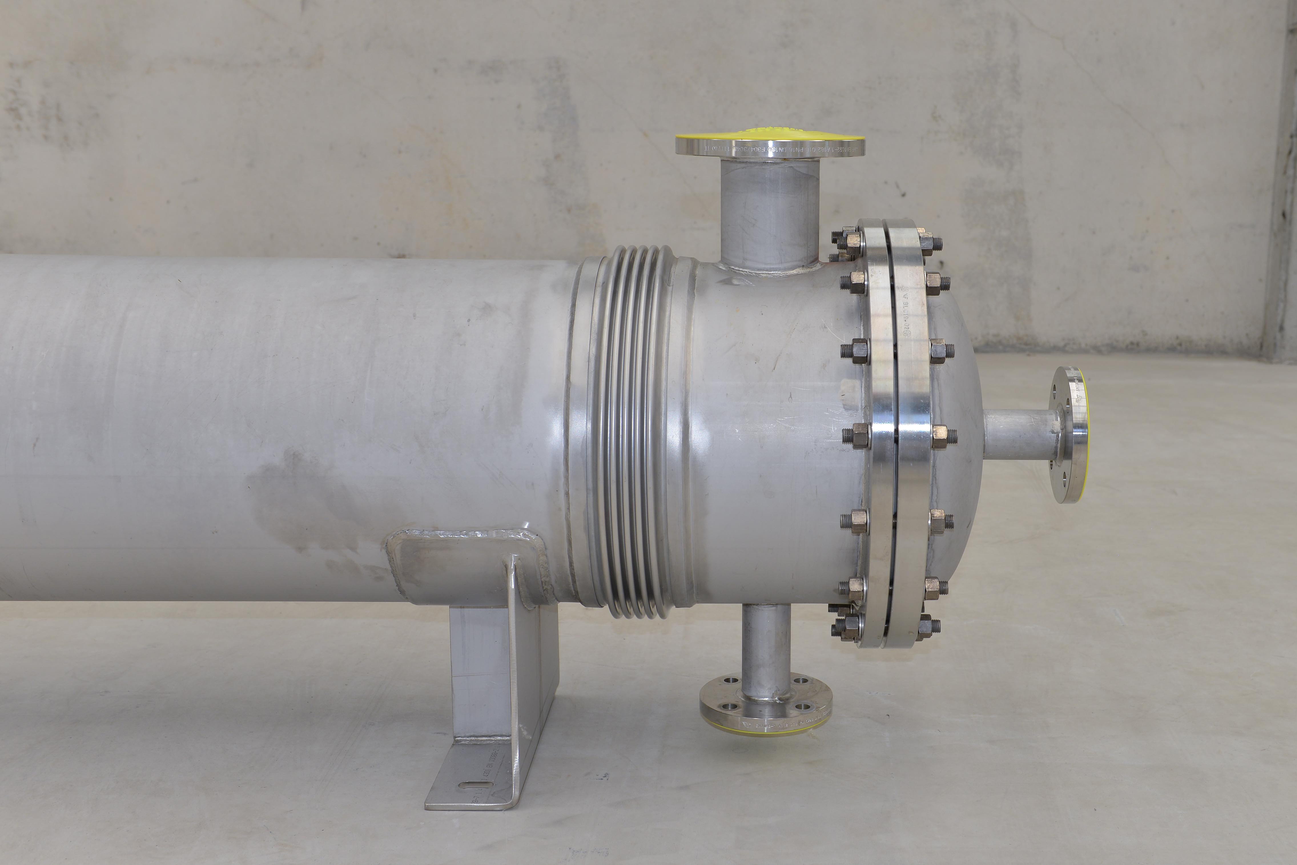 30 m2 SS316L horizontal heat exchanger / condenser
