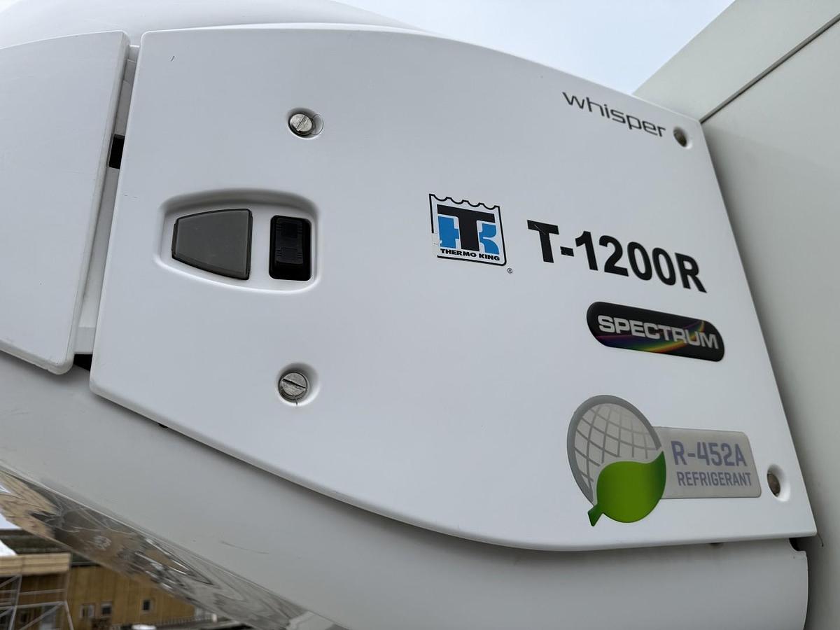 God 2017 Volvo FE320 6x2*4 Thermo King T-1200R Spectrum 9,80 m.