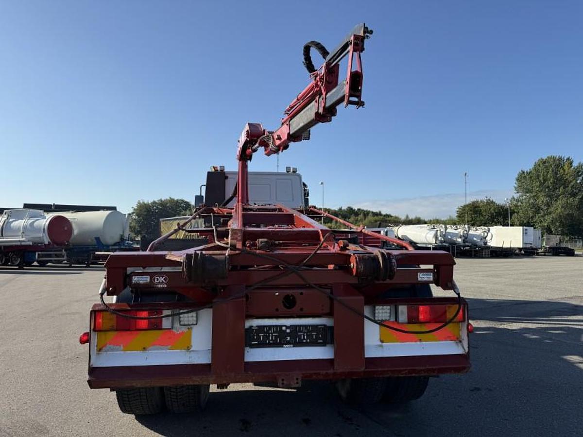 God 2001 Iveco EuroTech Cursor 190E31 4x2 Hejs / Kran HMF 1060 B3