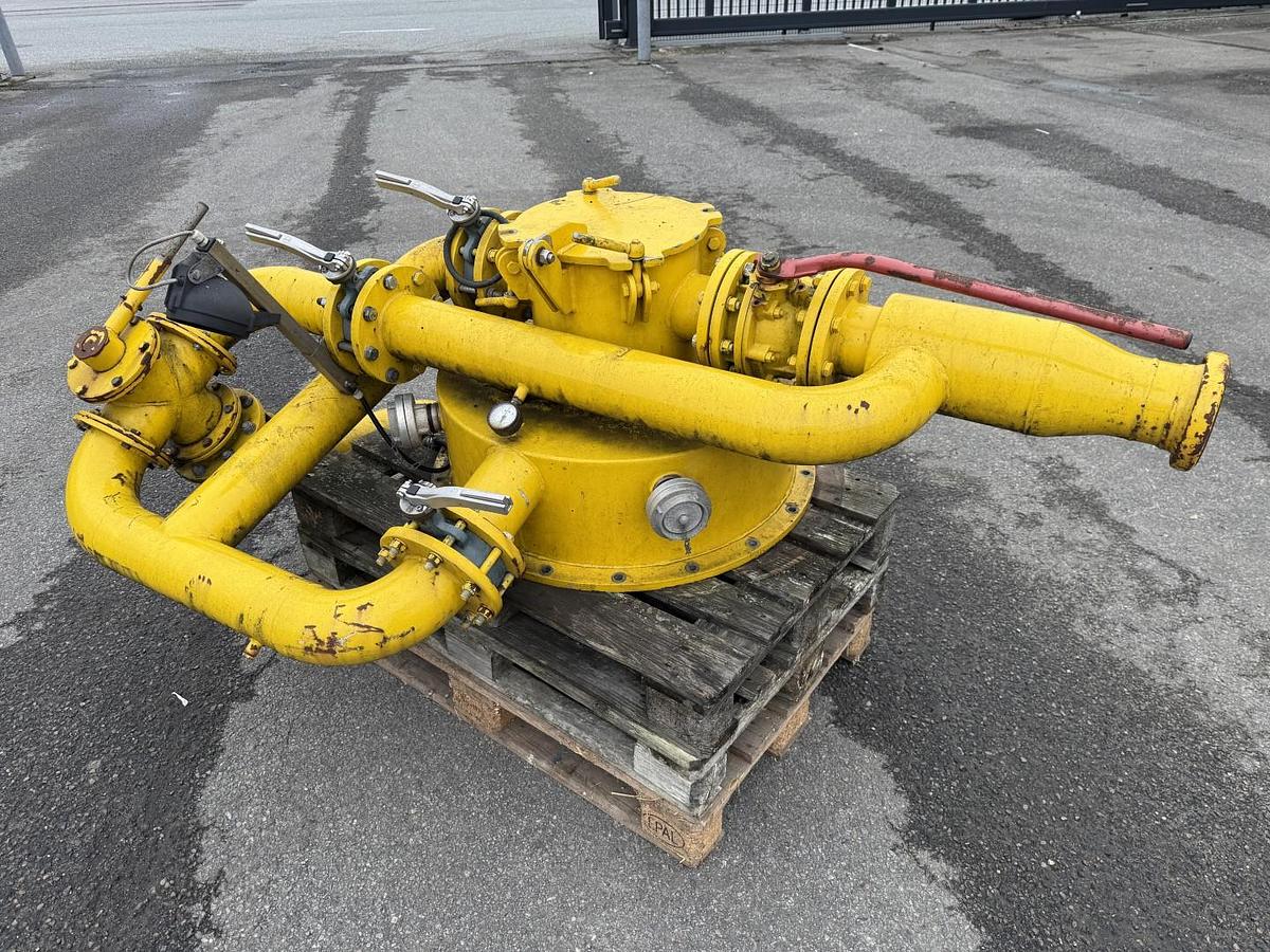 God 1999 Mercedes Actros 4140 8x4 KOKS MEGAVAC 8000 ADR 13.500 l. Rustfri stål