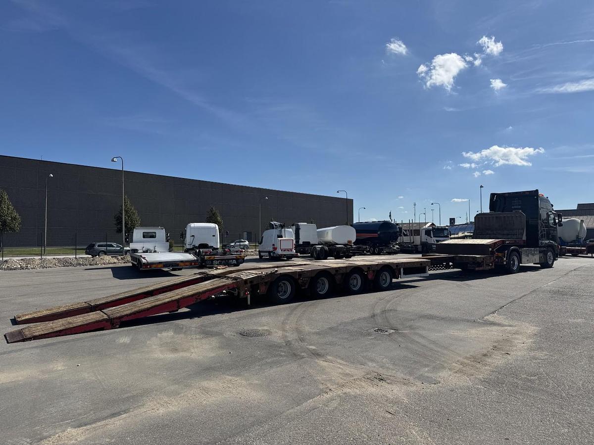 God Kel-Berg / Faymonville 4 akslet Udtræks Maskintrailer