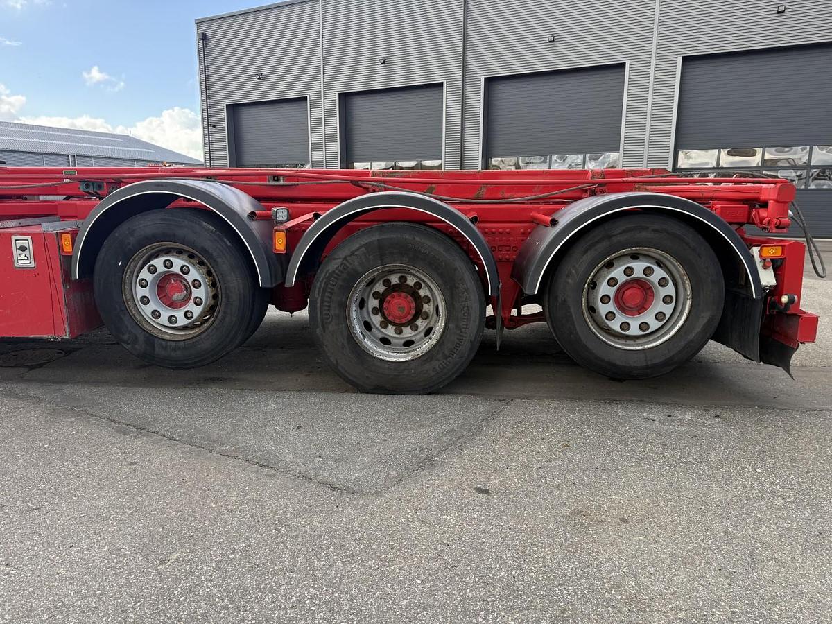 God 2018 Volvo FM500 8x2 Pusher tridem Hiab 099 B3 Radio