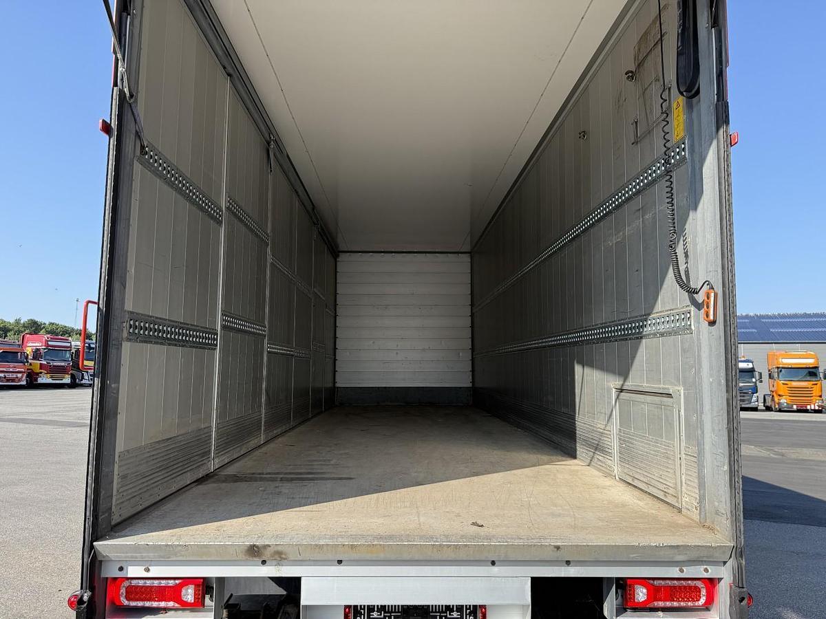 Meget god 2020 Mercedes Actros 1832 4x2 Sideåbning 8,0 m
