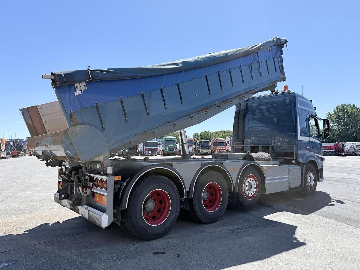 God Volvo FM 500 8x4 Pushertridem Tipbil