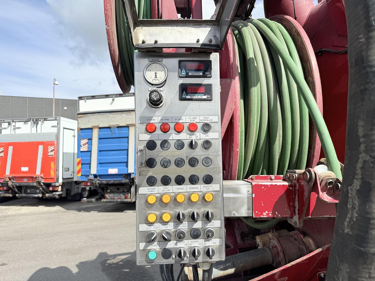 Meget god Case 240 Puma - Hvidtved Larsen 10.000 L KombiLine Slamsuger