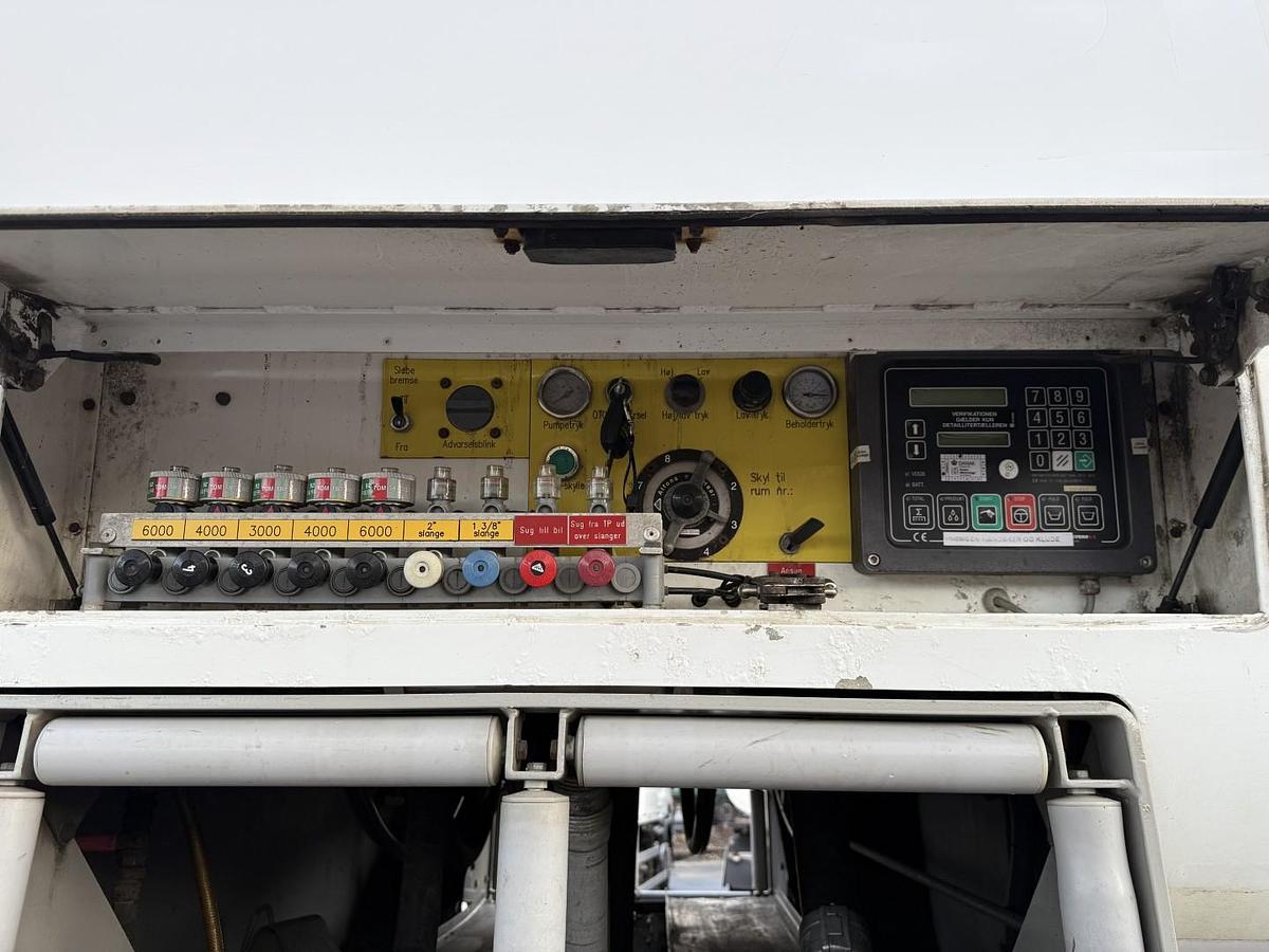 Meget god 2016 MAN TGS 35.480 8x2*6 Euro 6 23.000 l ADR Tank