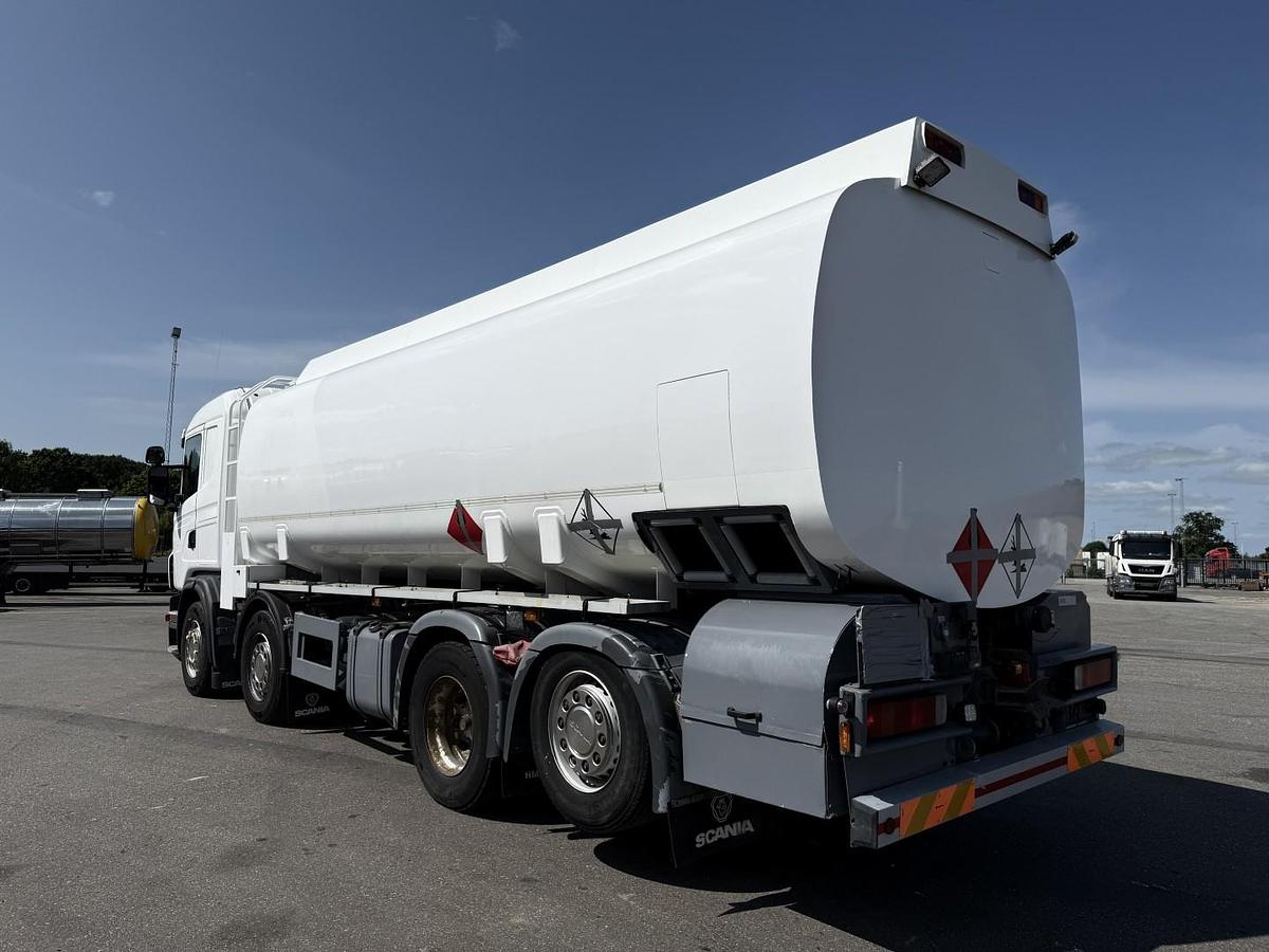 God 2010 Scania Scania G480 8x2*6 24.000 L / 5 rum / Tankbil /ADR