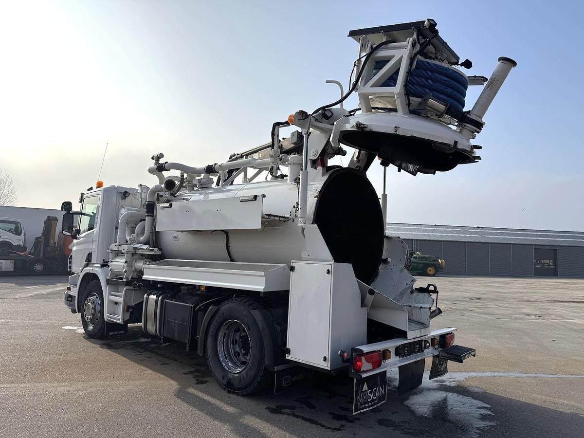 Meget god Scania P320 4x2 Hvidtved Larsen 7000 L Kombi