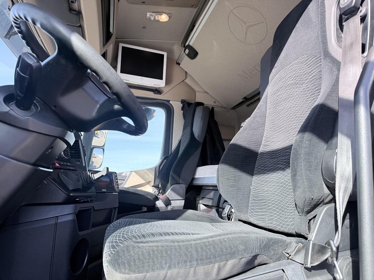 God Mercedes Arocs 3253 8x2*6 Euro 6 Chassis